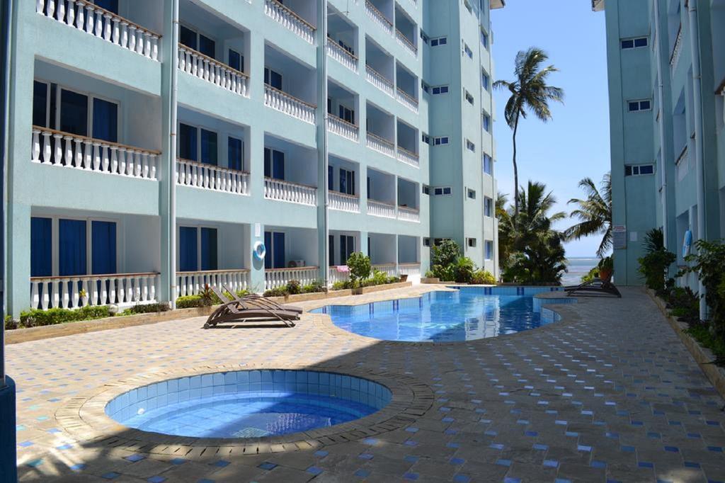 Modern Beach Front Studio Apartment - B44 Mombasa Esterno foto