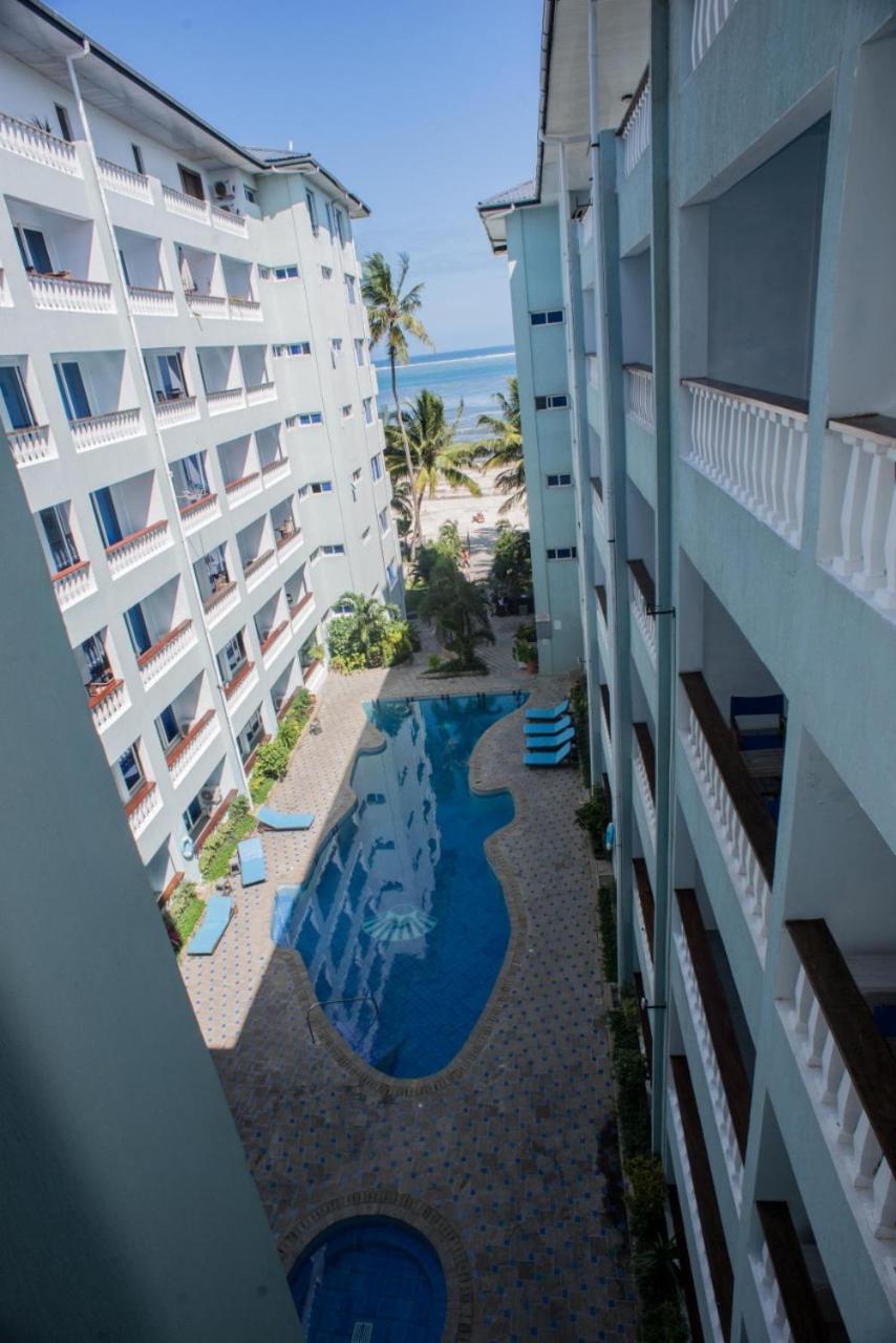 Modern Beach Front Studio Apartment - B44 Mombasa Esterno foto